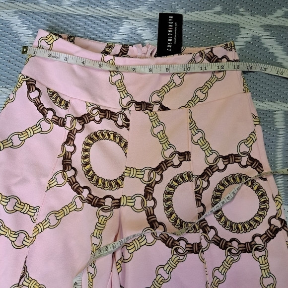 FASHIO Nova Chained Heart Pants - Picture 6 of 12